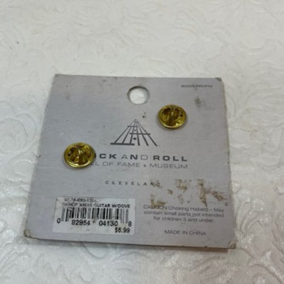 VTG Gold Toned Guitar Rock And Roll Hall Of Fame Museum Christmas Enamel Pin 2.5 - Picture 7 of 10